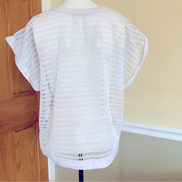 White Back Mesh Oversized Summer Top - Picture 3 of 4